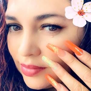 Meet your Posher, Celina